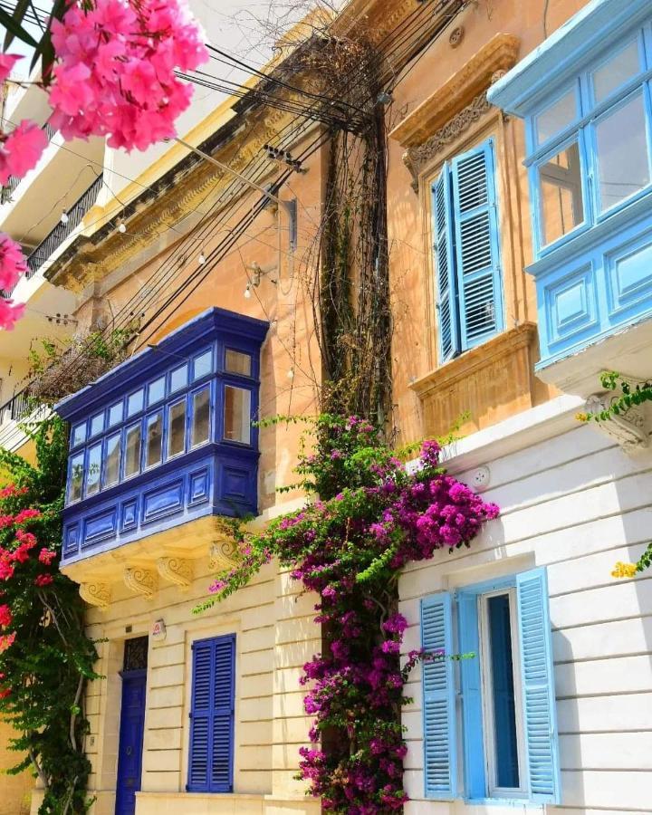 Luxury With Sea Views